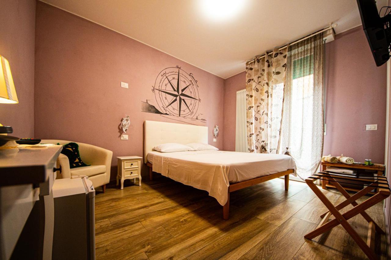 Sweet Harbour Porto - Affittacamere Pesaro Exterior foto